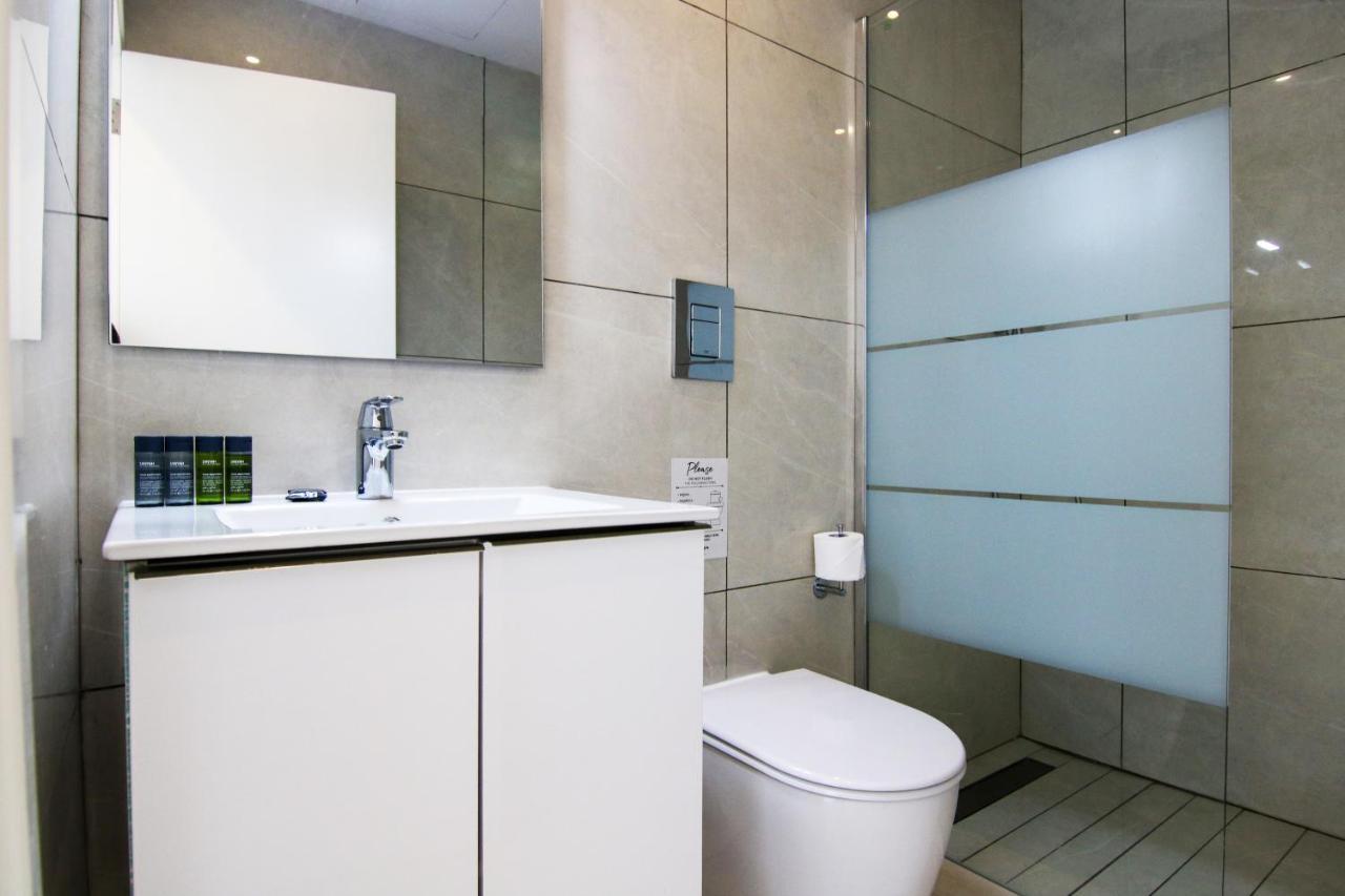 Phaedrus Living - Seaside Executive Flat Harbour 203 Appartement Paphos Buitenkant foto