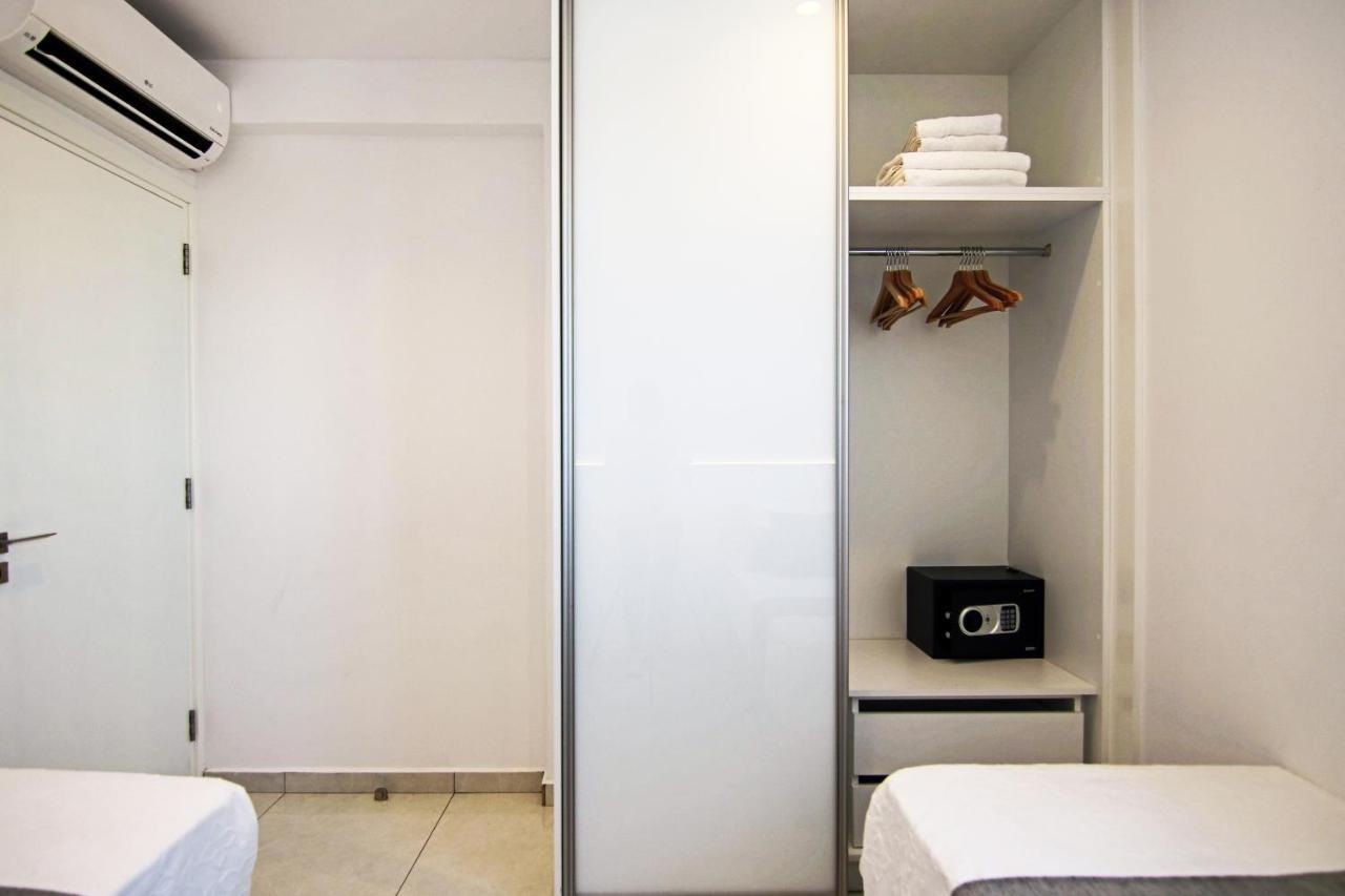 Phaedrus Living - Seaside Executive Flat Harbour 203 Appartement Paphos Buitenkant foto